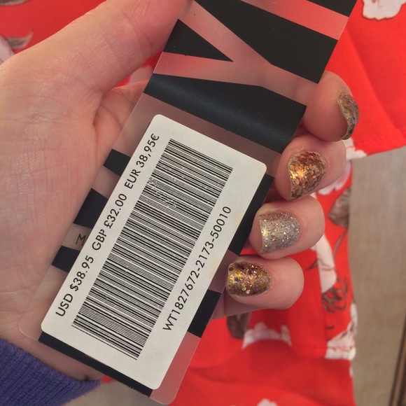 HYFVE Coral Poppy Cut-Out Shoulder Blouse - Picture 4 of 8